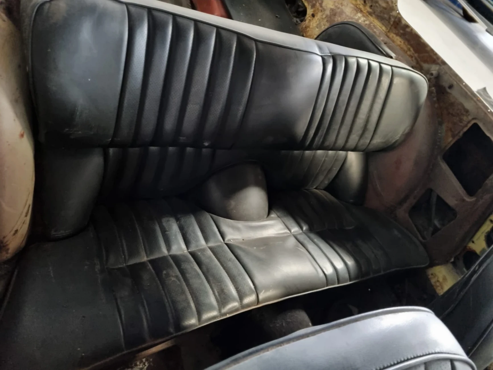 Jaguar E type Coup. 1970 " Proyect " — 0 km — 4.200cc , 6 cilindros en linea. — 265 CV